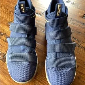 Nike | Shoes | Nike Lebron Soldier 1 Navy And Gold 4 Strap  display picture 3